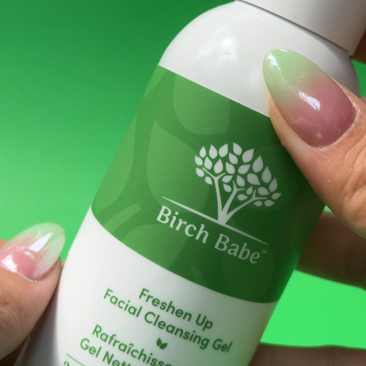 birch-babe-freakier-friday-facial-cleansing-gel-bottle-2